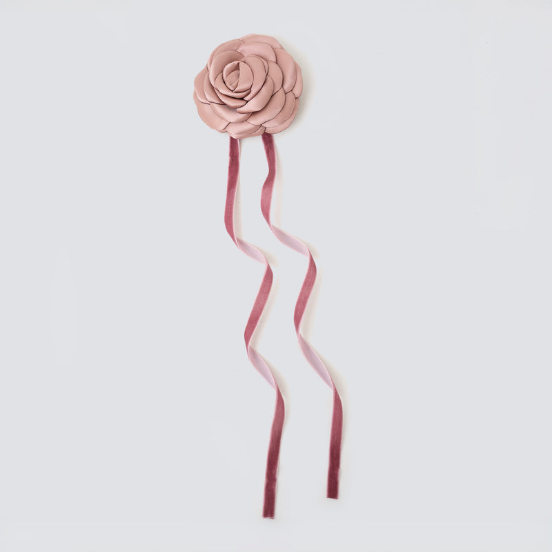 flower hair pinky