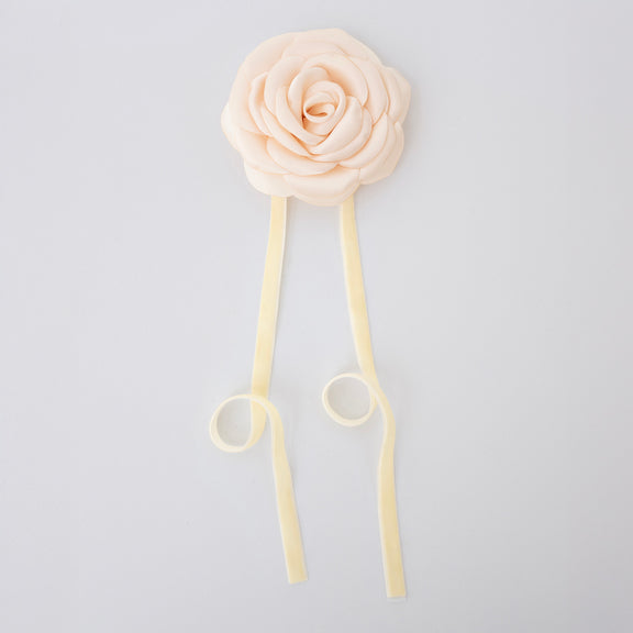 flower hair off white