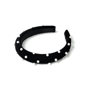 tiara preta com perolas